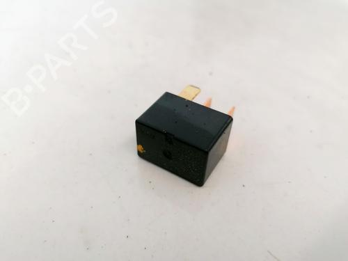 Used Electronic sensor Electronic sensor TOYOTA AVENSIS VERSO (_M2_) 2.0 D (CLM20_, CLM20R) (116 hp) 32874571 32874571
