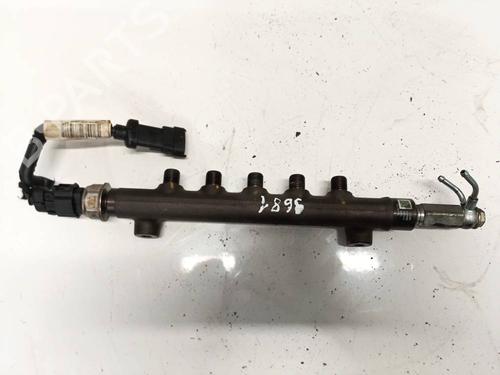 Used Injection rail Injection rail 34979985 34979985