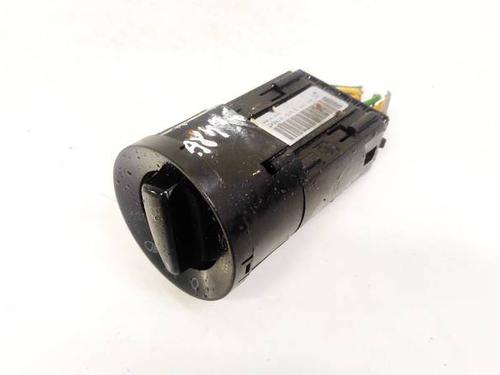Used Switch Switch SKODA FABIA II (542) 1.4 TDI (80 hp) 35332607 35332607