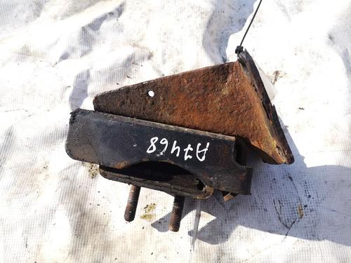 Used Engine mount Engine mount IVECO DAILY III Van 29 L 12 V (ALKA41A2, ALLA52A2, ALKA42A2) (116 hp) 32888327 32888327