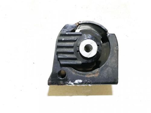 Used Engine mount Engine mount TOYOTA AURIS (_E15_) 2.0 D-4D (ADE150_, ADE150R) (126 hp) 33060606 33060606