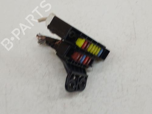 Used Fuse box Fuse box TOYOTA AVENSIS (_T25_) 2.2 D-CAT (ADT251_, ADT251R) (177 hp) 40519905 40519905