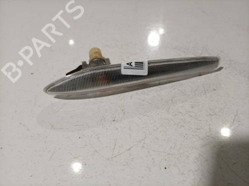 Pisca lateral direito Pisca lateral direito ALFA ROMEO 159 (939_) 1.9 JTDM 8V (939AXE1B) (120 hp) 36546289 36546289