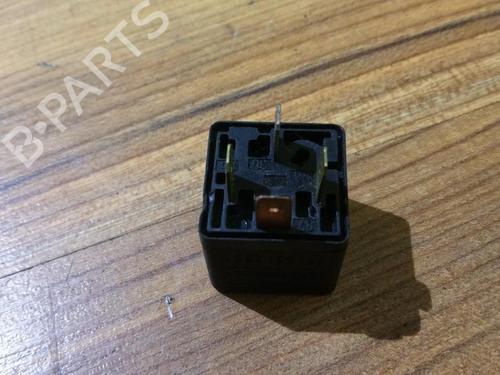 Used Other Other AUDI A4 B5 (8D2) 1.6 (100 hp) 33530990 33530990