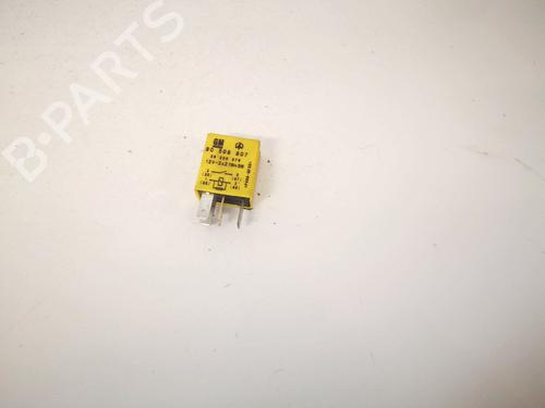 Used Electronic sensor Electronic sensor OPEL ASTRA G Hatchback (T98) 2.0 DI (F08, F48) (82 hp) 32887906 32887906