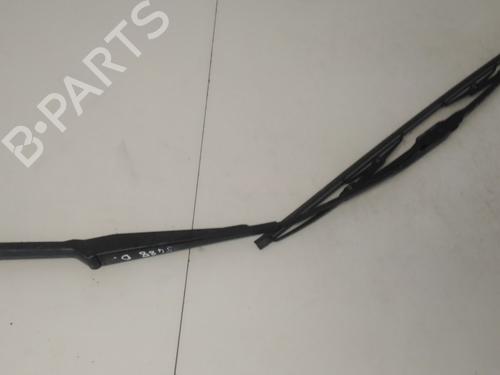 Used Front windshield wiper arm Front windshield wiper arm VW POLO Van Hatchback Van (6N1) 1.4 (60 hp) 33526913 33526913