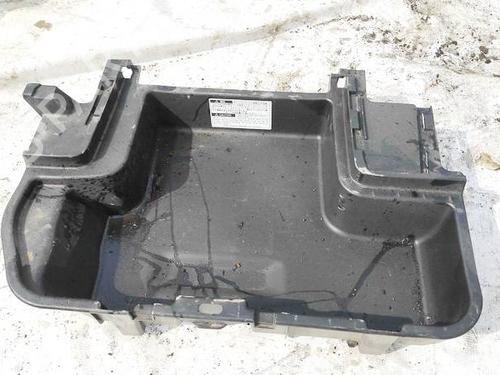 Vano posta oggetti Vano posta oggetti TOYOTA COROLLA Verso (_E12_) 2.0 D-4D (CDE120_, CDE120R) (90 hp) 35277937 35277937