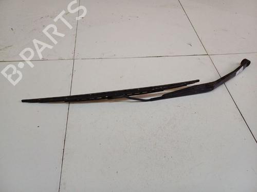 Used Front windshield wiper arm Front windshield wiper arm 32547379 32547379
