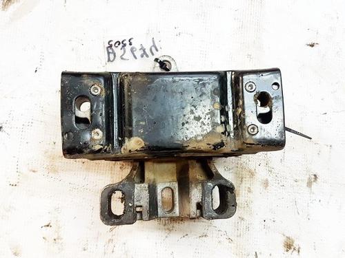 Used Engine mount Engine mount VW GOLF IV (1J1) 1.9 TDI (90 hp) 33530158 33530158