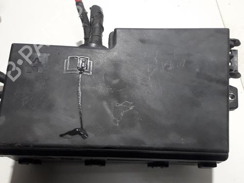 Used Fuse box Fuse box VOLVO C30 (533) 2.0 D (136 hp) 33512839 33512839