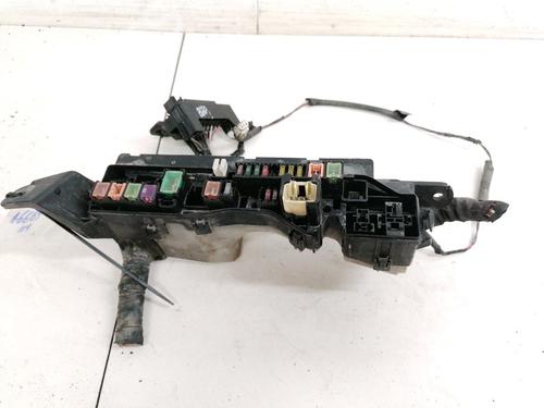 Used Fuse box Fuse box TOYOTA AVENSIS (_T25_) 2.2 D-CAT (ADT251_, ADT251R) (177 hp) 33090401 33090401
