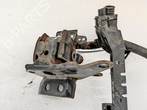 Used Engine mount Engine mount TOYOTA AVENSIS (_T25_) 1.8 VVT-i (ZZT251_, ZZT251R) (129 hp) 32916013 32916013