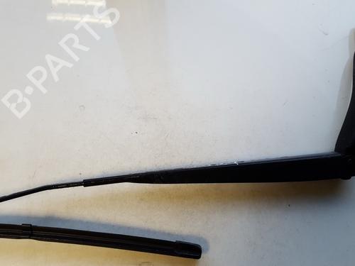 Used Front windshield wiper arm Front windshield wiper arm HONDA CR-V II (RD_) 2.2 CTDi (RD9) (140 hp) 33514965 33514965