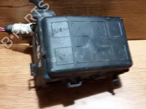 Used Fuse box Fuse box 33481785 33481785