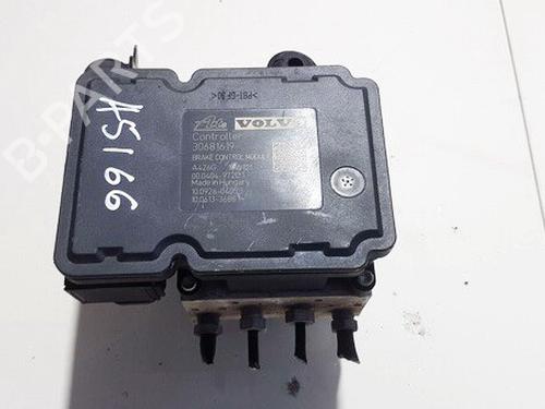 Used ABS pump ABS pump VOLVO XC60 I SUV (156) D5 AWD (205 hp) 35881592 35881592