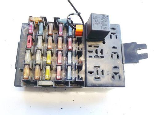 Used Fuse box Fuse box ALFA ROMEO 166 (936_) 2.4 JTD (936A2A__) (136 hp) 33088204 33088204