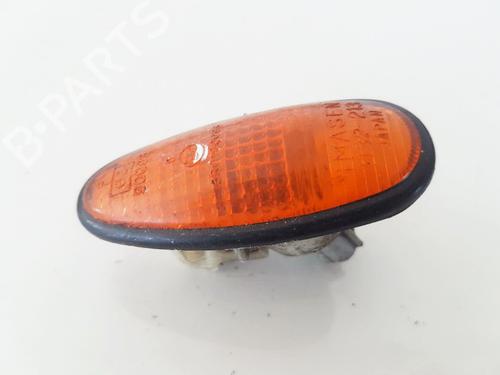Pisca lateral direito Pisca lateral direito MITSUBISHI SPACE WAGON (N3_W, N4_W) 2.0 TD (N38W) (82 hp) 35631145 35631145