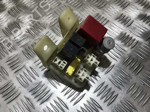 Used Fuse box Fuse box MITSUBISHI LANCER V (CB_A, CD_A, CE_A) 2.0 Diesel (CB8A) (68 hp) 33491725 33491725