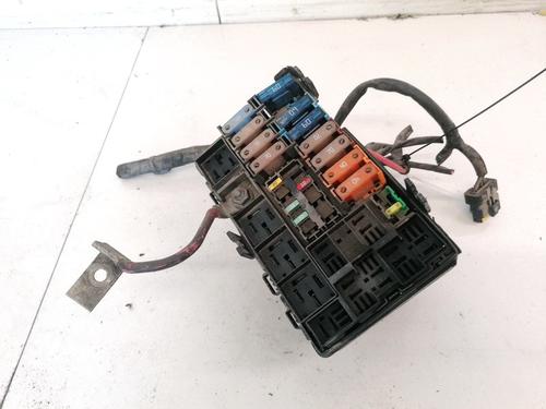 Used Fuse box Fuse box RENAULT LAGUNA II (BG0/1_) 1.9 dCi (BG1A, BG1V) (130 hp) 32882472 32882472