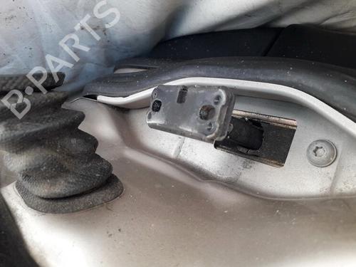 Used Hinge/Door check strap Hinge/Door check strap 35606637 35606637