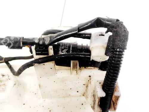 washer-pump-citroen-c5-iii-rd_-2008-2009-2010-2011-2012-2013-2014-2015-2016-2017-35324547 main image
