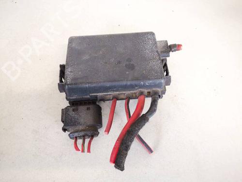 Used Fuse box Fuse box SKODA OCTAVIA I (1U2) 1.9 TDI (90 hp) 32951001 32951001