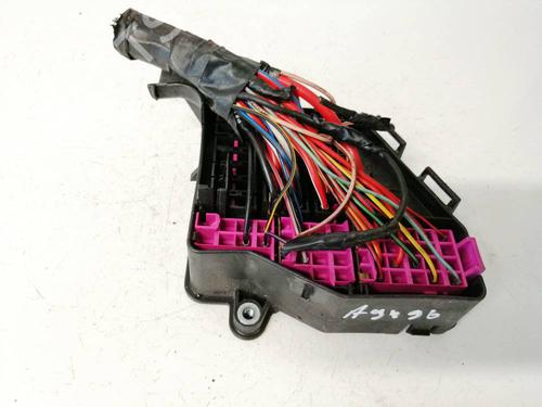 Used Fuse box Fuse box AUDI A6 C6 (4F2) 2.4 (177 hp) 32958938 32958938