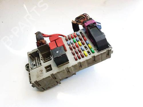 Used Fuse box CITROËN JUMPER II Bus 2.2 HDi 120 (120 hp) 32942061