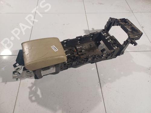 Used Armrest / Center console Armrest / Center console 34960977 34960977