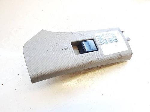 Used Switch Switch TOYOTA YARIS (_P9_) 1.4 D-4D (NLP90_, NLP90R) (90 hp) 32597272 32597272