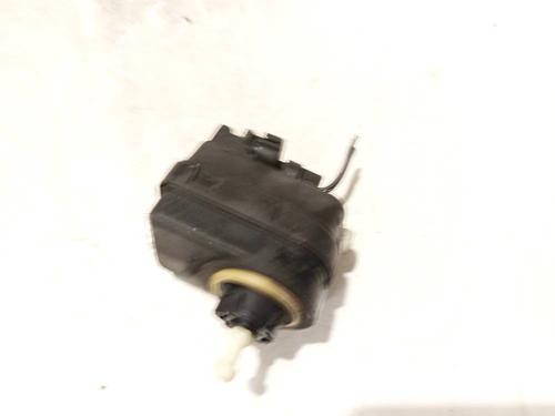 Headlight adjuster motor VW PASSAT B7 (362) 1.6 TDI | BP34888118E19 - Image 2