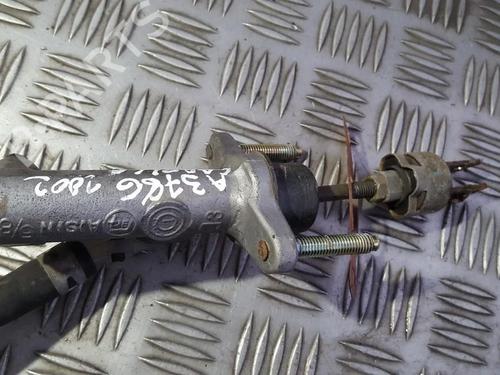 clutch-slave-cylinder-toyota-corolla-_e12_-2001-2002-2003-2004-2005-2006-2007-2008-35686731 main image
