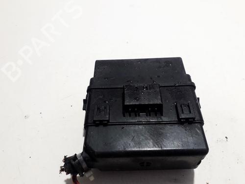 Used Fuse box Fuse box MITSUBISHI OUTLANDER II (CW_W) 2.0 DI-D (CW8W) (140 hp) 33524036 33524036