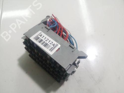 Used Fuse box Fuse box VOLVO S60 I (384) 2.4 T (200 hp) 33098433 33098433