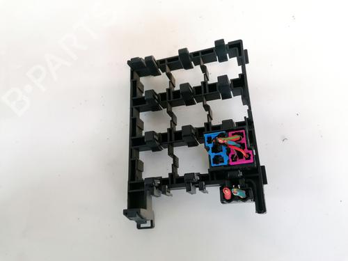 Fuse box VW TOURAN (1T1, 1T2) 2.0 TDI | BP32881112E1 - Image 3