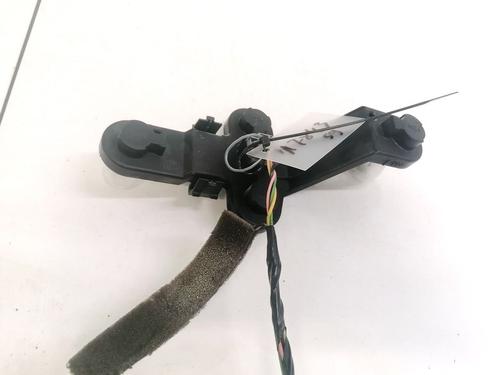 lamp-holder-volvo-s60-i-384-2000-2001-2002-2003-2004-2005-2006-2007-2008-2009-2010-35450193 main image