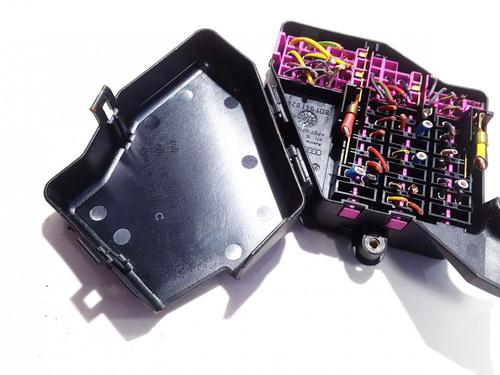 Used Fuse box Fuse box VW GOLF IV (1J1) 1.6 (100 hp) 33507294 33507294