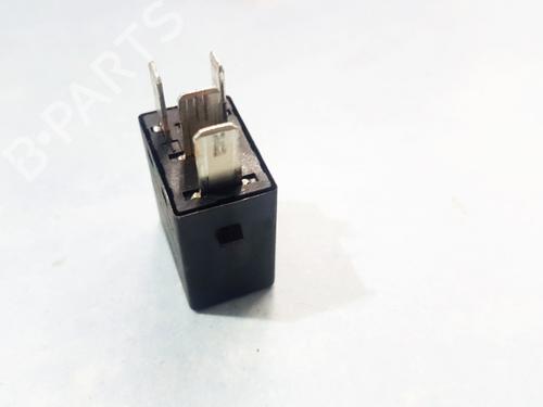 Electronic sensor MITSUBISHI SPACE STAR MPV (DG_A) 1.9 DI-D (DG4A) | BP33104417M84 - Image 2