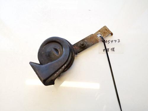 horn-peugeot-307-3ac-2000-2001-2002-2003-2004-2005-2006-2007-2008-2009-2010-2011-2012-35640918 main image