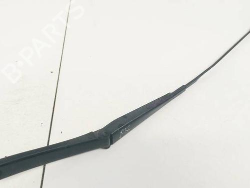 front-windshield-wiper-arm-audi-a4-b8-8k2-2007-2008-2009-2010-2011-2012-2013-2014-2015-2016-2017-32604516 main image