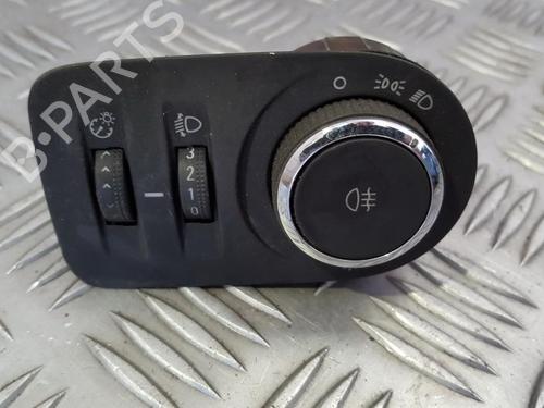 Comutador Comutador OPEL CORSA D (S07) 1.0 (L08, L68) (65 hp) 35676120 35676120