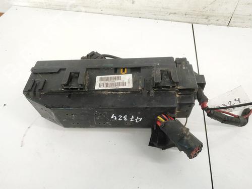 Used Fuse box Fuse box SUZUKI GRAND VITARA I (FT, HT) 2.7 (JA 627) (184 hp) 32900978 32900978