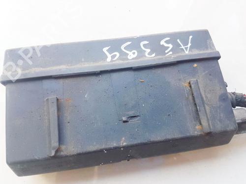 Used Fuse box Fuse box OPEL VECTRA B (J96) 2.0 DTI 16V (F19) (101 hp) 33524752 33524752