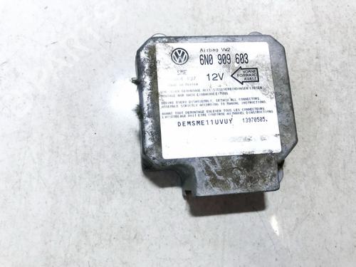 Used ECU airbags ECU airbags VW POLO Van Hatchback Van (6N1) 1.4 (60 hp) 33518057 33518057