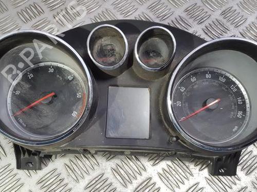 Used Instrument cluster Instrument cluster 35688645 35688645