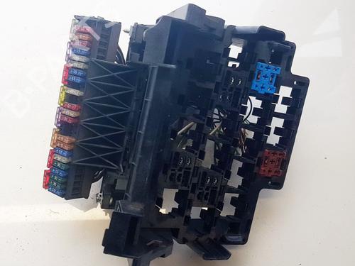 Used Fuse box Fuse box VW PASSAT B6 (3C2) 2.0 FSI (150 hp) 33061038 33061038