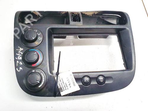 climate-control-honda-civic-vii-hatchback-eu-ep-ev-2000-2001-2002-2003-2004-2005-2006-35864384 main image