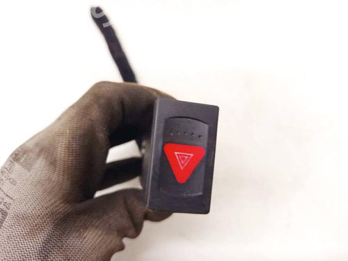 Warning switch VW PASSAT B5.5 (3B3) 2.5 TDI | BP38452587I22 - Image 2