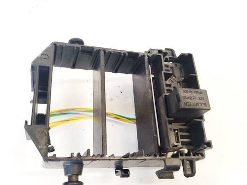 Used Fuse box Fuse box RENAULT LAGUNA II (BG0/1_) 1.9 dCi (BG0R, BG0E) (100 hp) 33895584 33895584