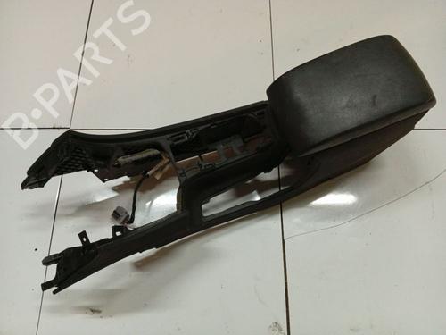 Used Armrest / Center console Armrest / Center console FORD MONDEO IV (BA7) 2.0 TDCi (130 hp) 34939919 34939919